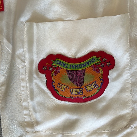 Shanghai Tang Unisex cream silk mandarin jacket.  Size 38. - Picture 4 of 11